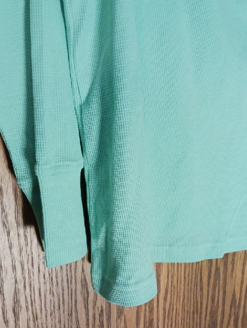NWT Women's Cj Banks Pull Over Long Sleeve 6 Button 1/2 Rounded Neckline Top - Picture 2 of 8